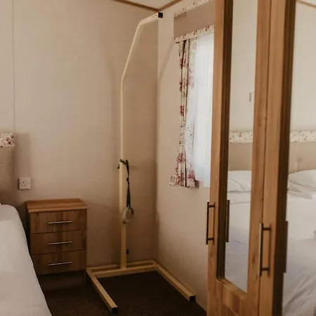 Upper Cliff 4 Apartman
